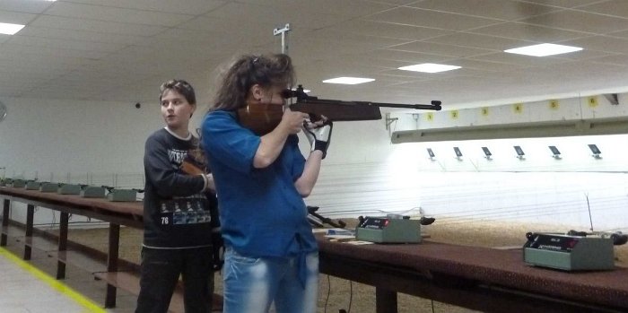 10m45